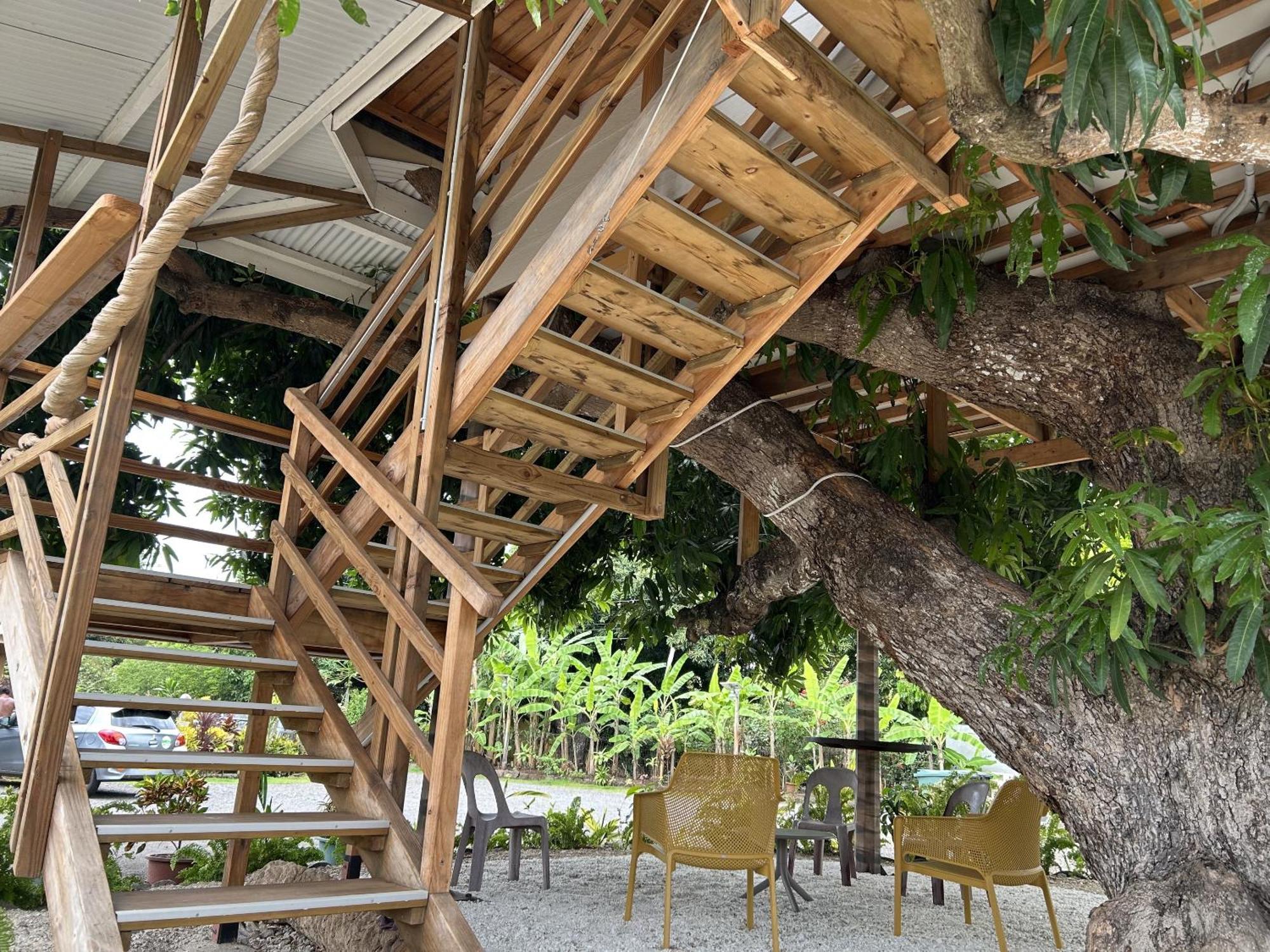 Pare Lodge Tahiti Pirae Zimmer foto
